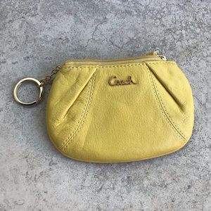 ☀️ NWOT Coach leather mini skinny w key ring